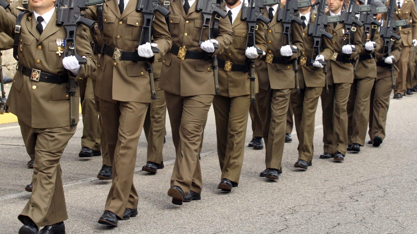 Solicite reconocimiento militar